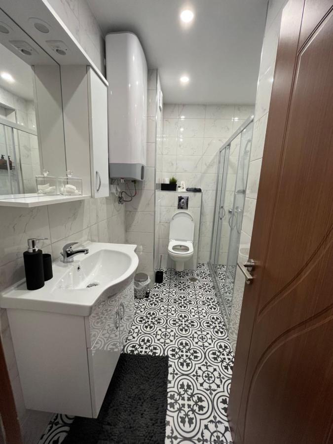 Studio Marrone On Bogoridi Burgas City Exterior foto